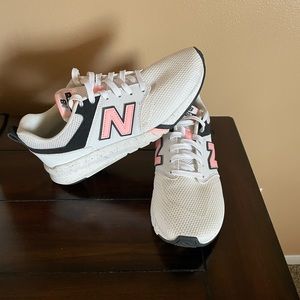 New balance shoes